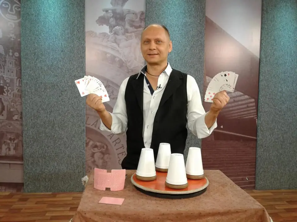Retrato del Mago Konstant, ilusionista profesional